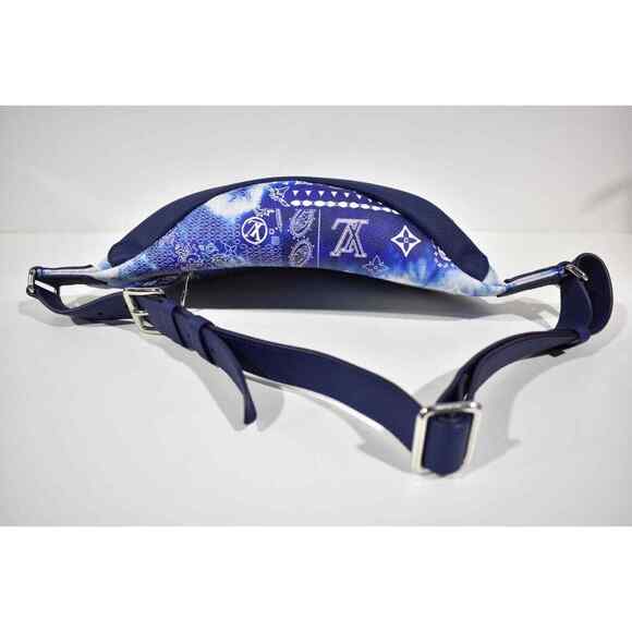 Louis Vuitton Discovery Bumbag PM Bandana Blue Monogram Crossbody Fanny Pack Bag - Picture 5 of 9